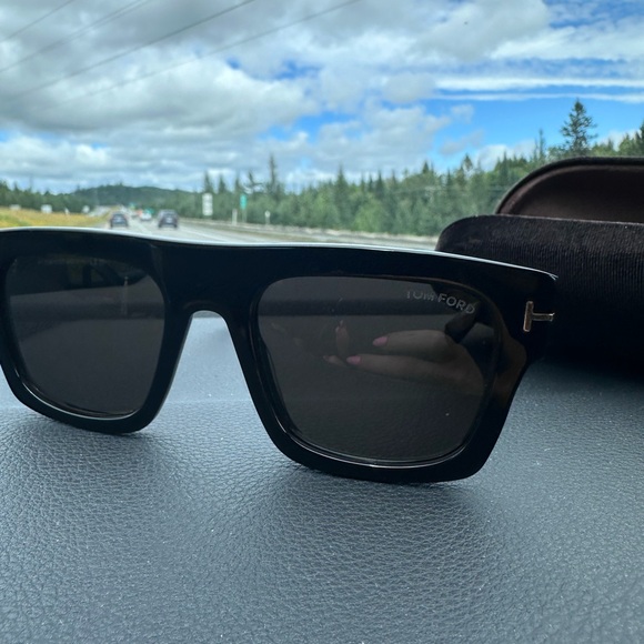 Tom ford sunglasses - Picture 2 of 6